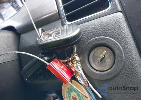 2014 Ford Taurus Sel z USA, uszkodzony, nr VIN 1FAHP2E81EG152091